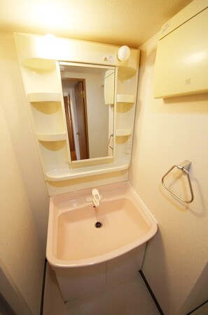 ビーヴァリー北の物件内観写真